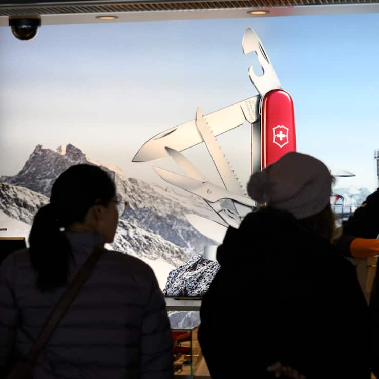 À long terme, d'autres améliorations des conditions-cadres sont nécessaires, par exemple par le biais d'accords commerciaux et de la suppression des obstacles administratifs.