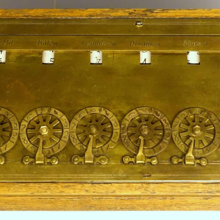 La Pascaline est une calculatrice mécanique inventée par Blaise Pascal et considérée comme la première machine à calculer (archives).