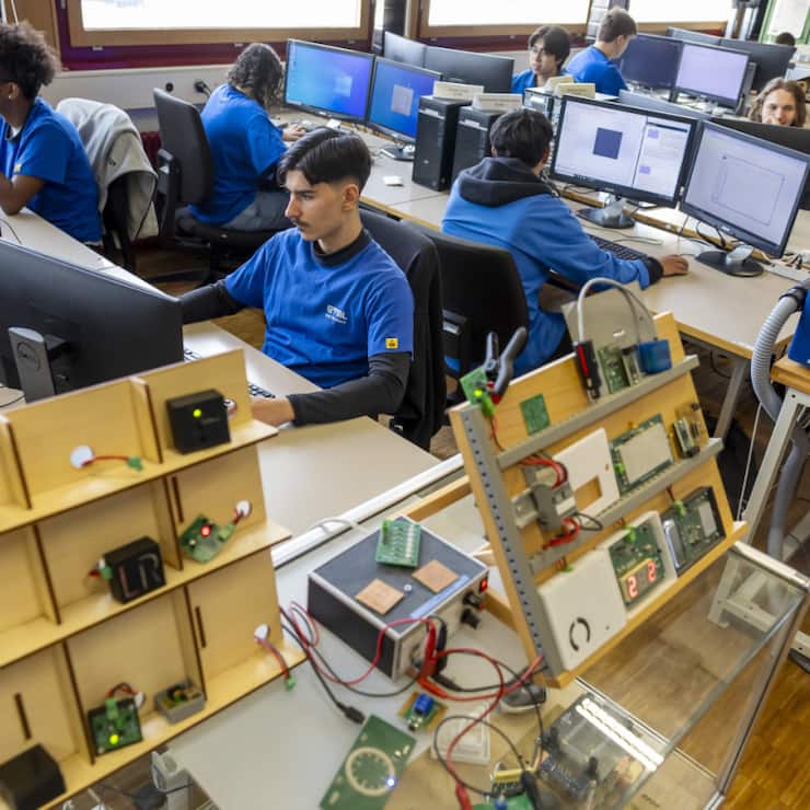 Le Conseil fédéral ne veut pas allonger le nombre de semaines de vacances des apprentis (illustration).