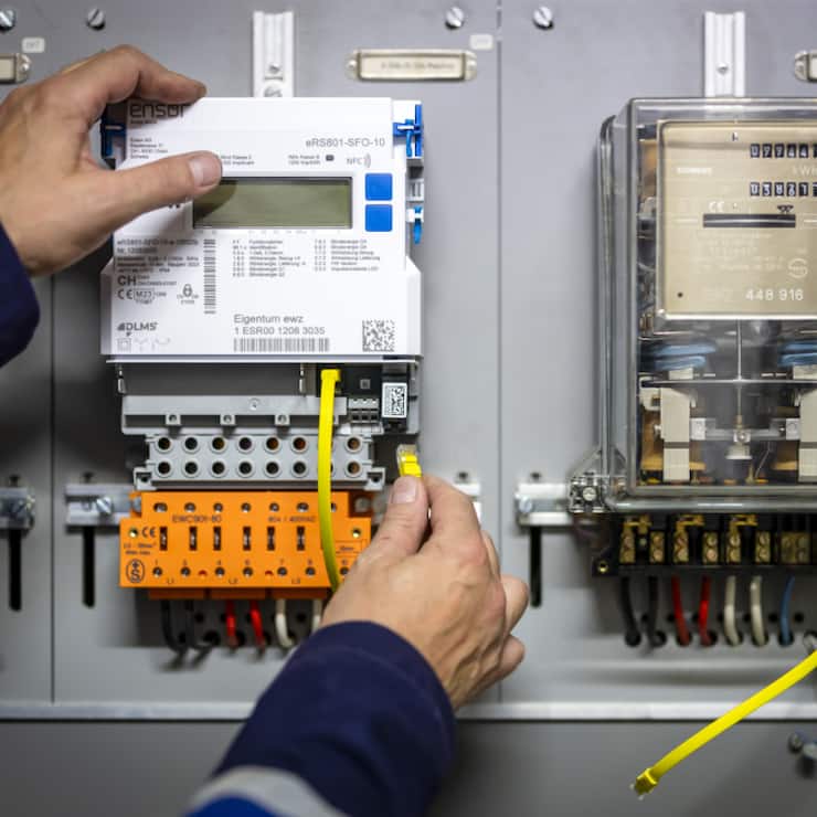 Plus de la moitié des ménages suisses sont actuellement équipés d'un compteur dit intelligent. L'objectif de 80% d'ici fin 2027 reste réaliste, selon le Conseil fédéral (archives).