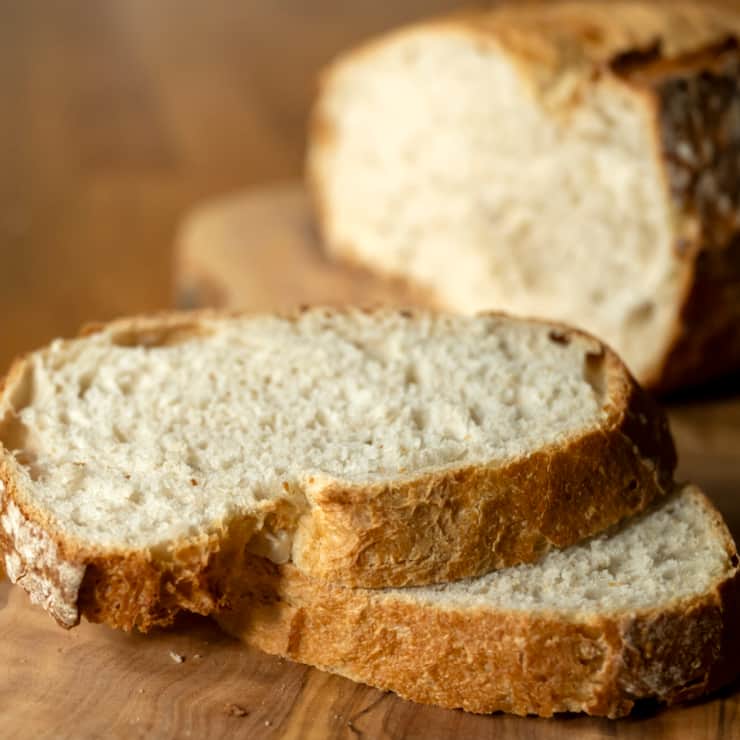 Une livre de pain à 99 centimes dans la grande distribution: l'Union suisse des paysans (USP) dénonce une tendance qui favorise le gaspillage alimentaire, selon elle.