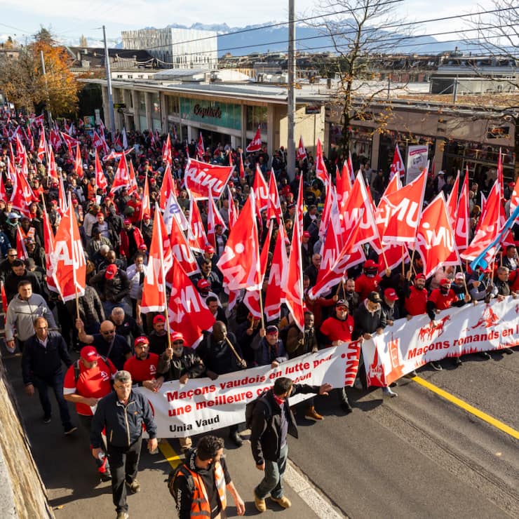 Les maçons ont cette année plusieurs fois investi les rues pour exprimer leur ras-le-bol, comme ici à Lausanne.