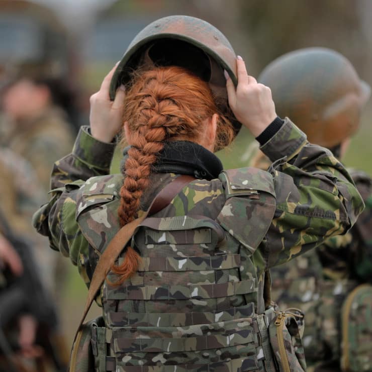 L'initiative service citoyen demande que tous les jeunes, y compris les femmes, s'engagent pour la Suisse, que ce soit au sein de l'armée, de la protection civile ou d'une autre organisation (archives).