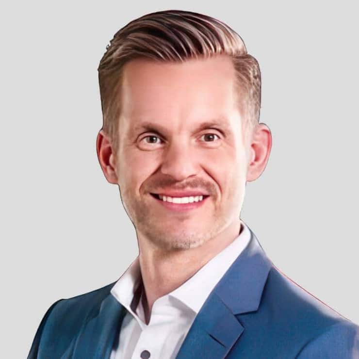 Julian Fiessinger va succéder au 1er janvier 2025 à Felix Burkhard en tant que CFO de Galenica.