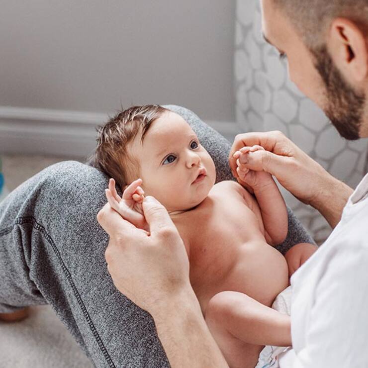 Congé parental: les pères ont le vent en poupe