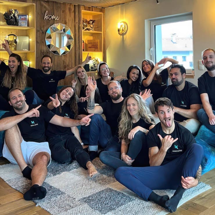  Kinastic La société née  en 2016 à Zurich (photo)  se distingue  de ses concurrents par son orientation, pluridisciplinaire. 