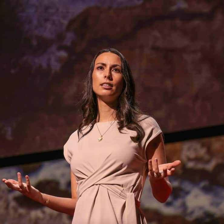 Gaya Herrington est vice-présidente de la recherche en développement durable chez Schneider Electric