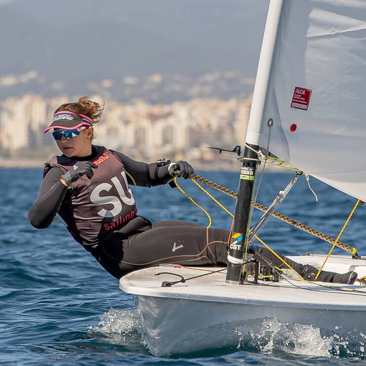 Anja von Allmen à la conquête de la voile depuis Spiez (BE).