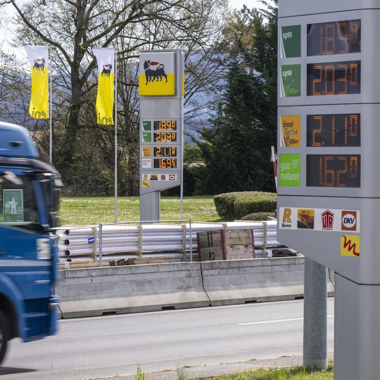 DEEPL, ESSENCE, GAZOIL, DIESEL, CARDURANT, SANS PLOMB,