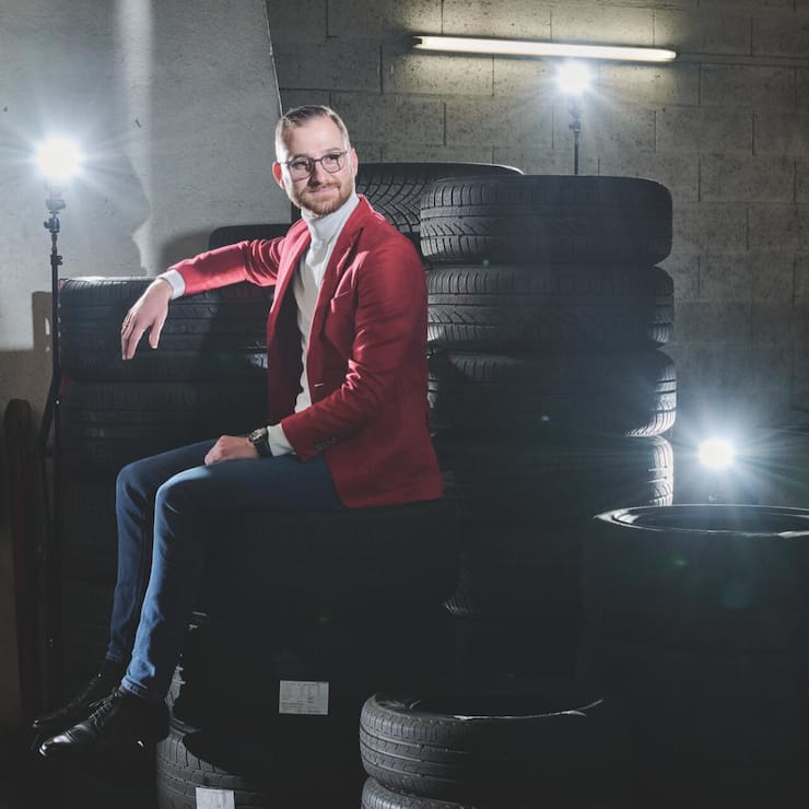 reddie Bussy est le fondateur de Bussy Watches et gérant du garage Bussy-Riviera.