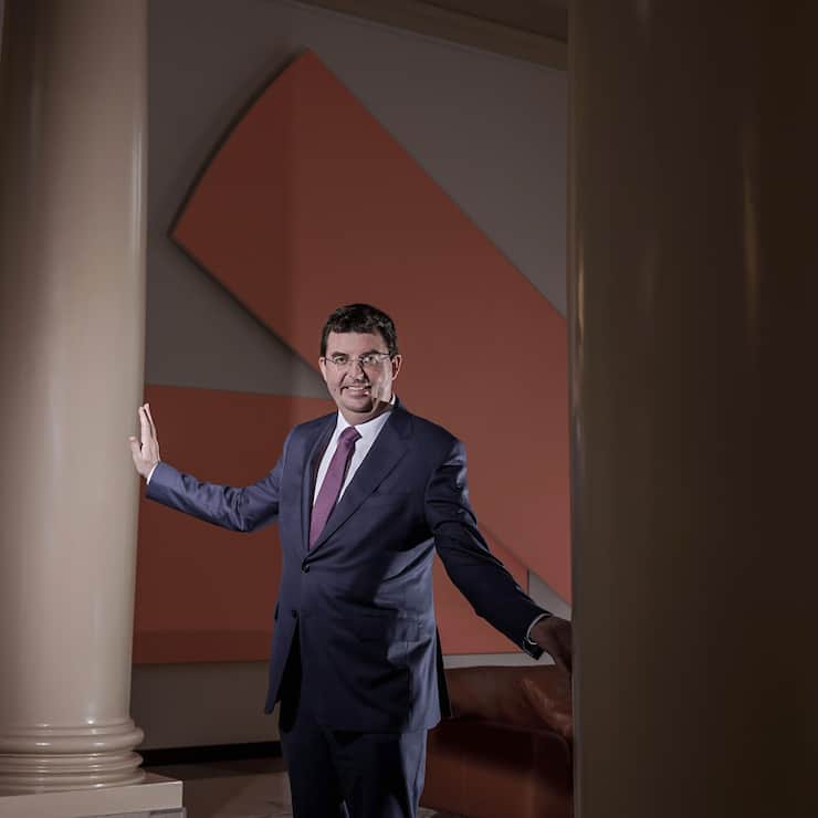 Francis Bouvier conseille aux entreprises de se pencher sur la prévoyance des salariés qui sortent du cadre classique du travail à 100%.