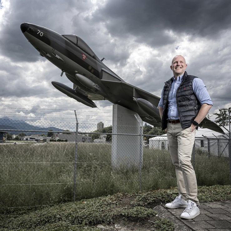 Fin 2025, le parlement a approuvé la révision de la loi sur le matériel de guerre, permettant désormais d’exporter vers certains pays même en cas de conflit armé. Pour Matthias Zoller, responsable de la branche Aerospace and Defense chez Swissmem, cette révision est urgente et nécessaire.