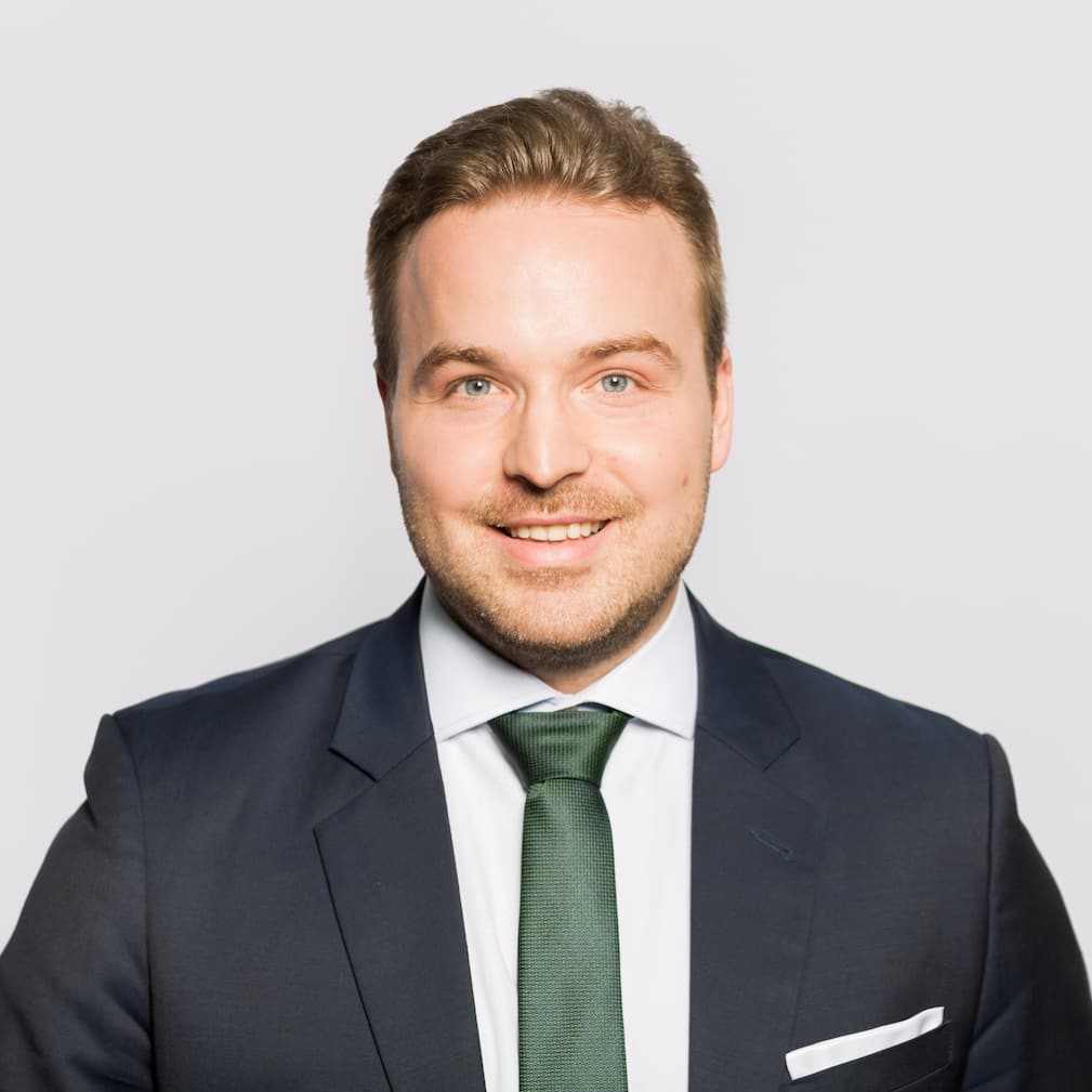 Raphael Schmid est Chief Specialty Officer et membre de l’Executive Committee chez Aon Suisse. 