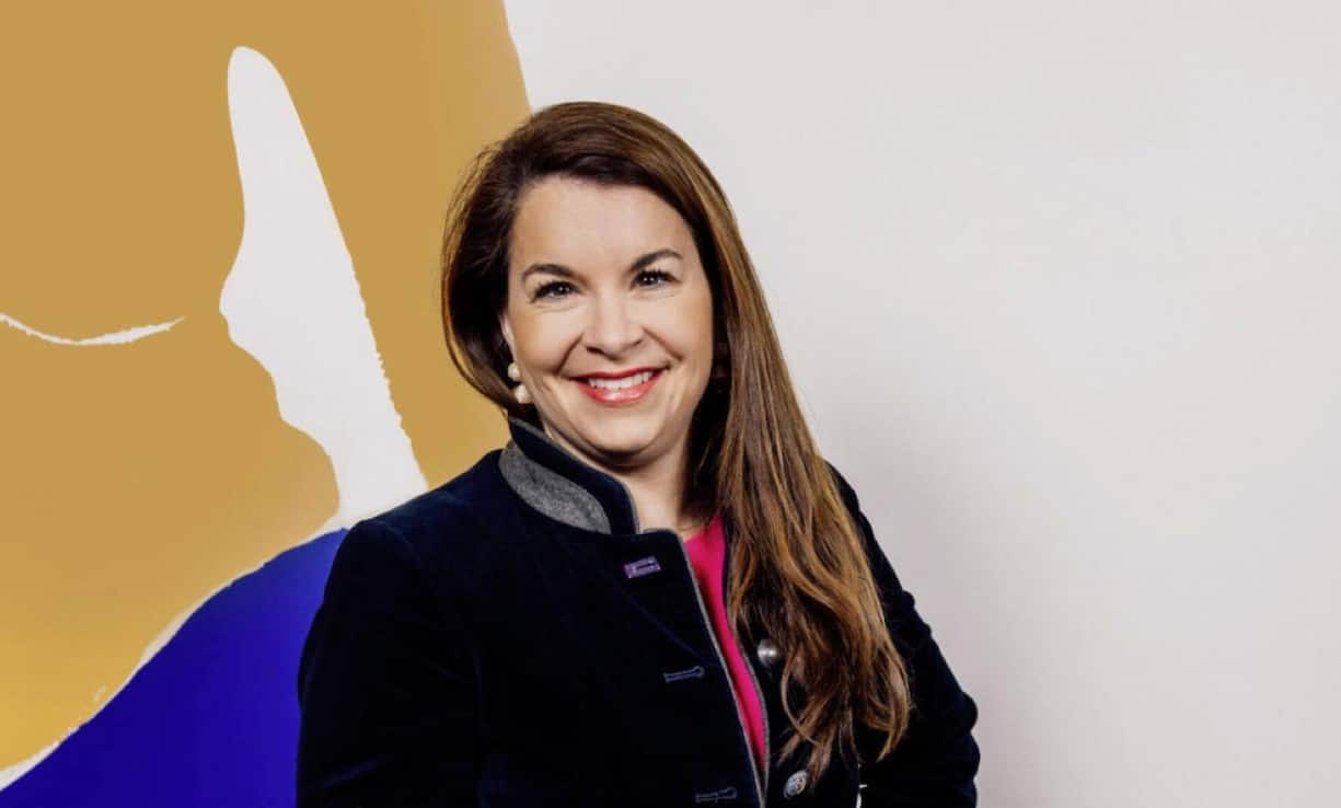 Carla Bünger aide les fabricants de montres à lutter contre le marché de la contrefaçon.