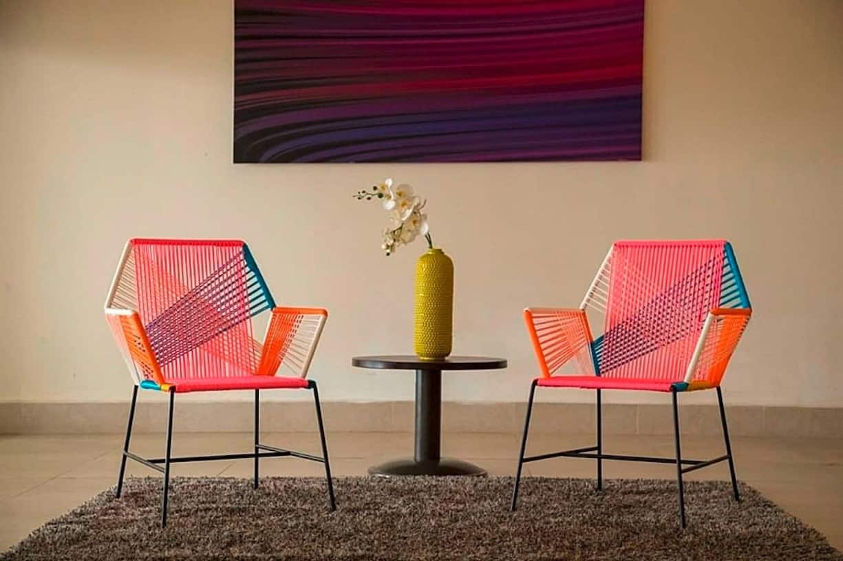 Du métal, du bois  et du cuir