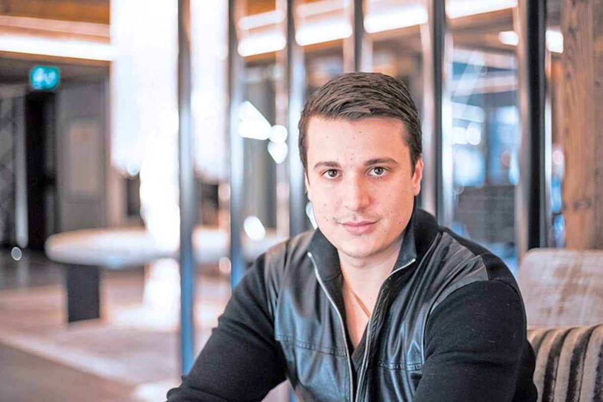 file776az70t034viuy0is1