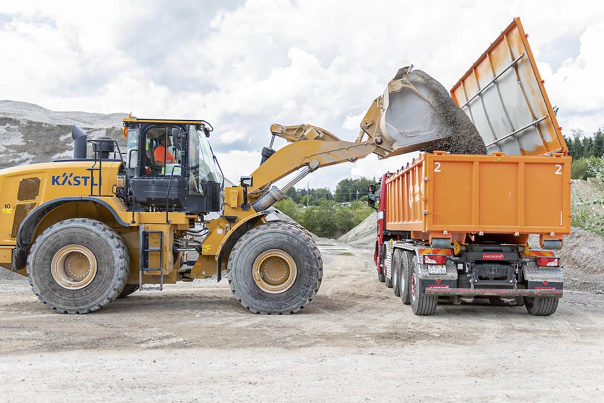 Un réacteur Neustark est rempli avec du béton concassé.