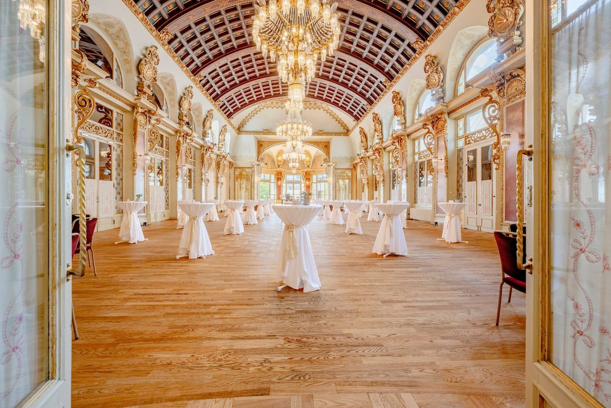 La Salle de bal du Kursaal d'Interlaken