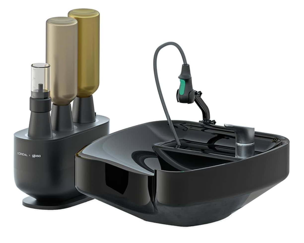 L’Oréal Water Saver. Présenté au CES 2021, ce système incorpore les produits capillaires dans l’eau et économise 80% d’eau.
