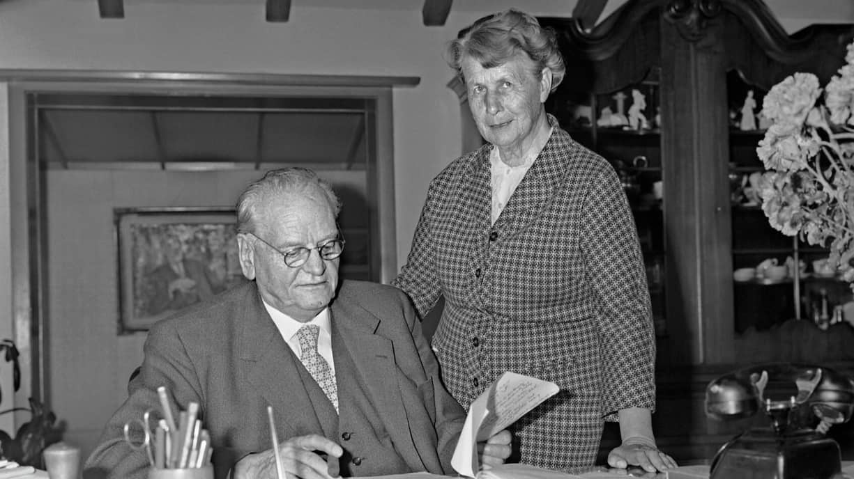 Gottlieb Duttweiler avec sa femme Adèle