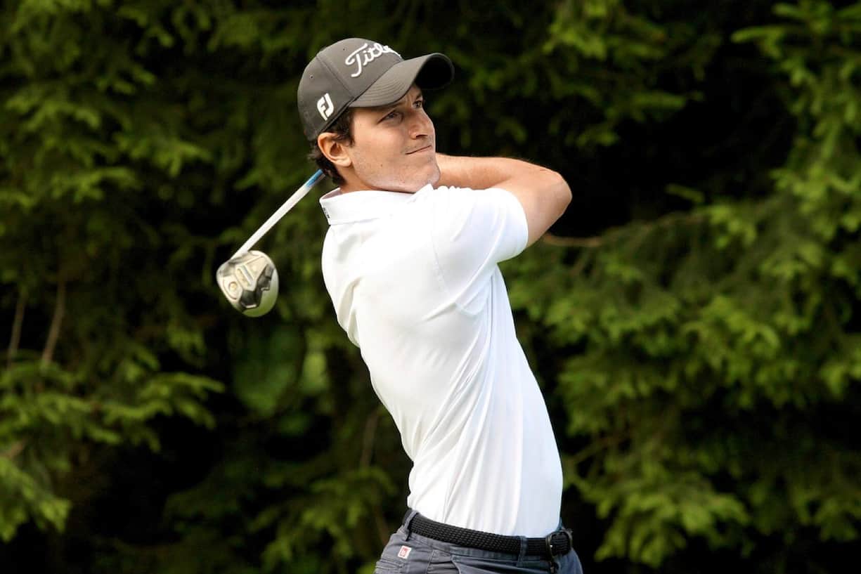 Loïc Brunschwig jouant au golf
