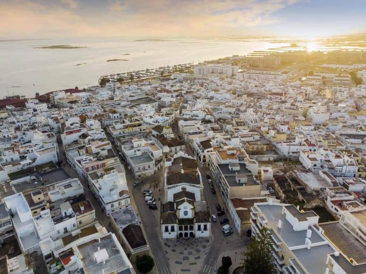 Le Portugal a actuellement la cote auprès des émigrants suisses (sur la photo : Olhão en Algarve).