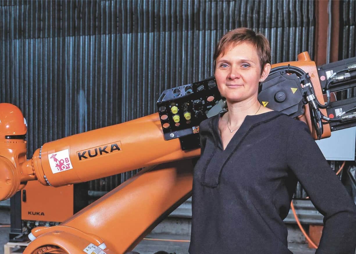 En raison des pénuries, Agnès Petit, fondatrice de Mobbot, doit reporter certains projets.