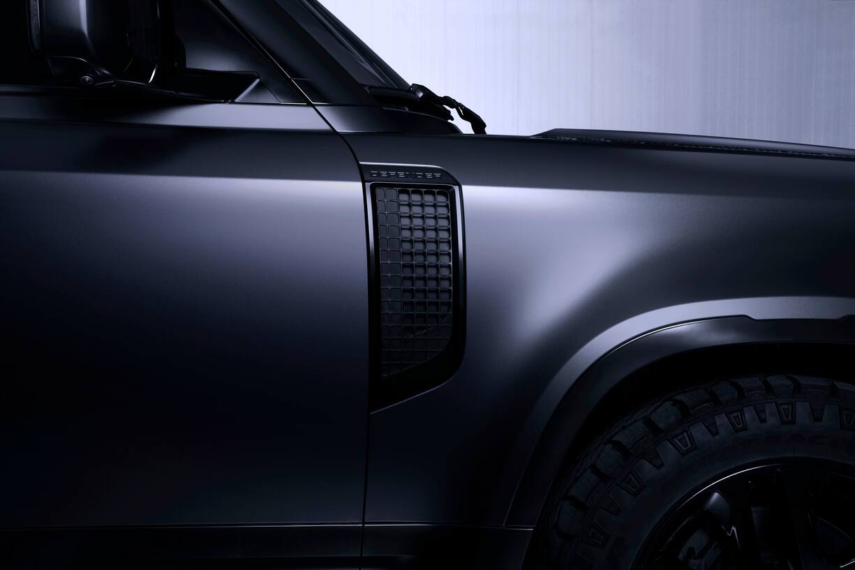 Land-Rover-3