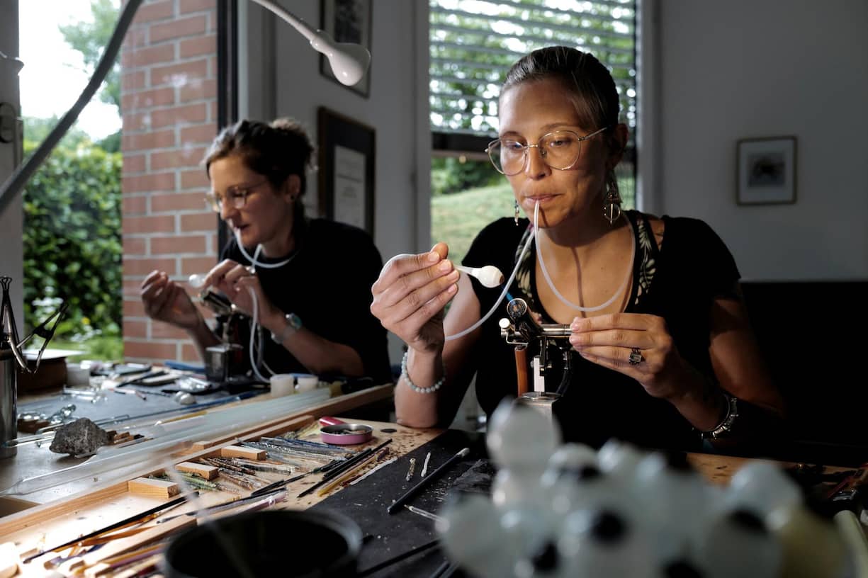 «Une cinquantaine d’ocularistes seulement à travers le monde maîtrisent cette technique.» Marina Buckel