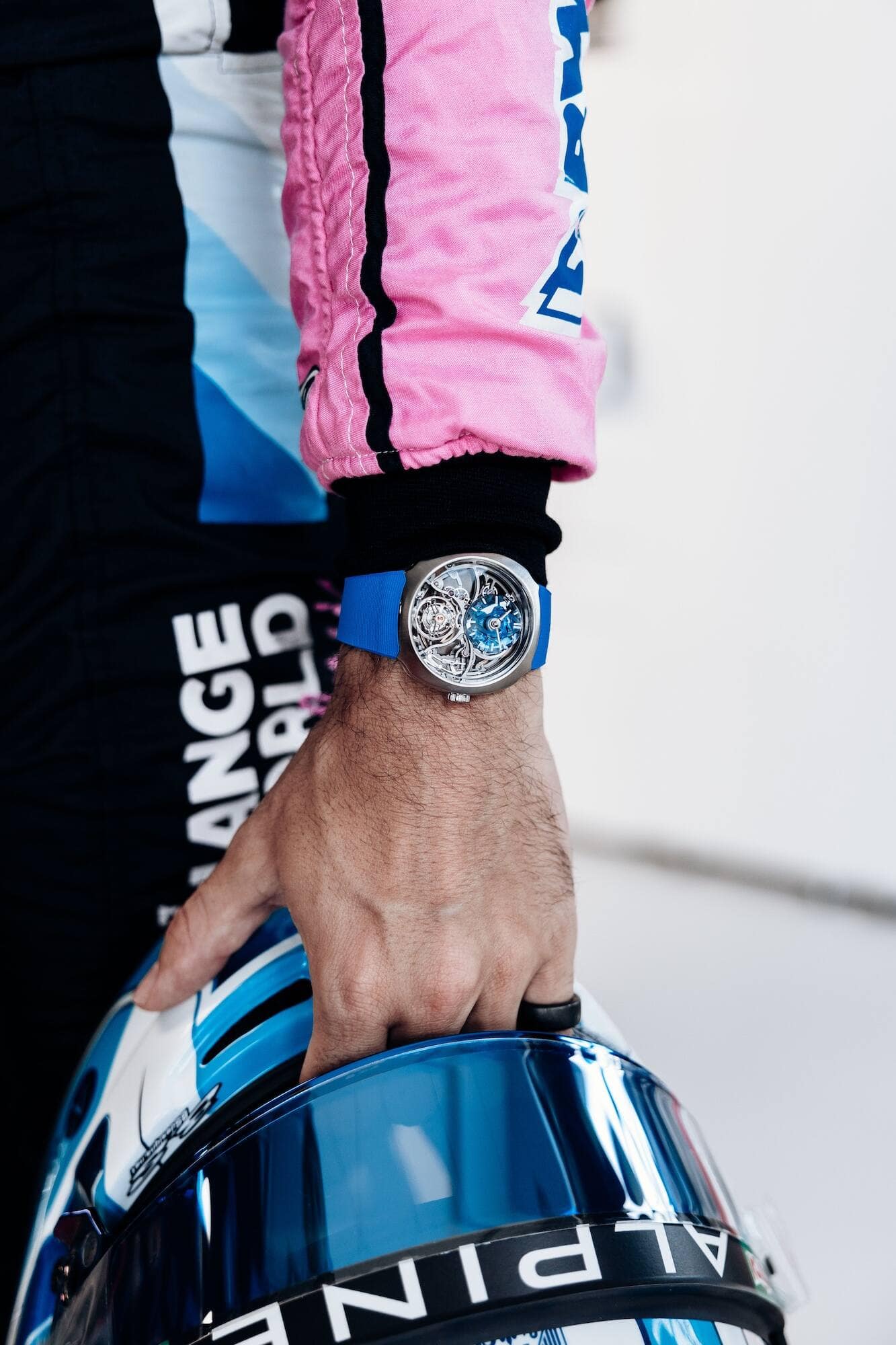 H. Moser & Cie a noué récemment un partenariat avec le constructeur automobile Alpine et son écurie de formule 1