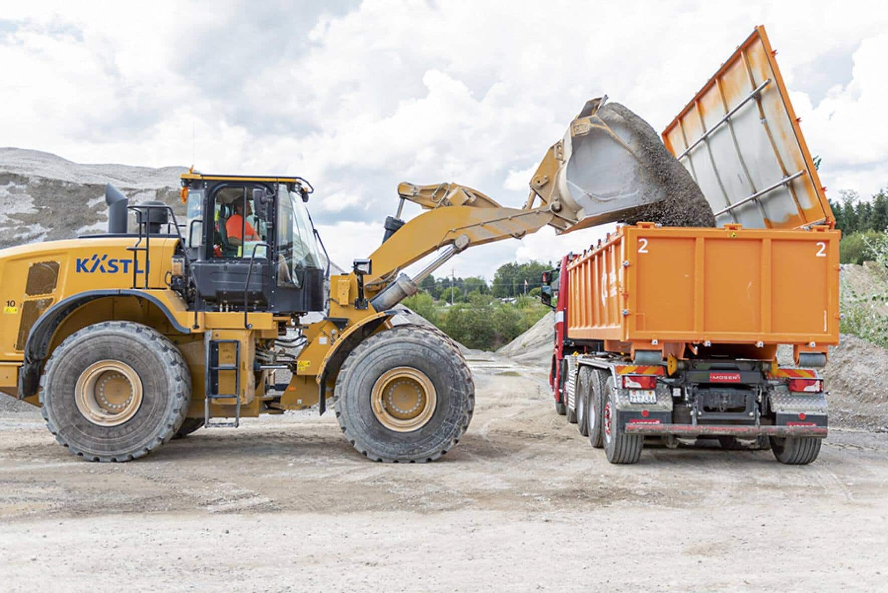 Un réacteur Neustark est rempli avec du béton concassé.