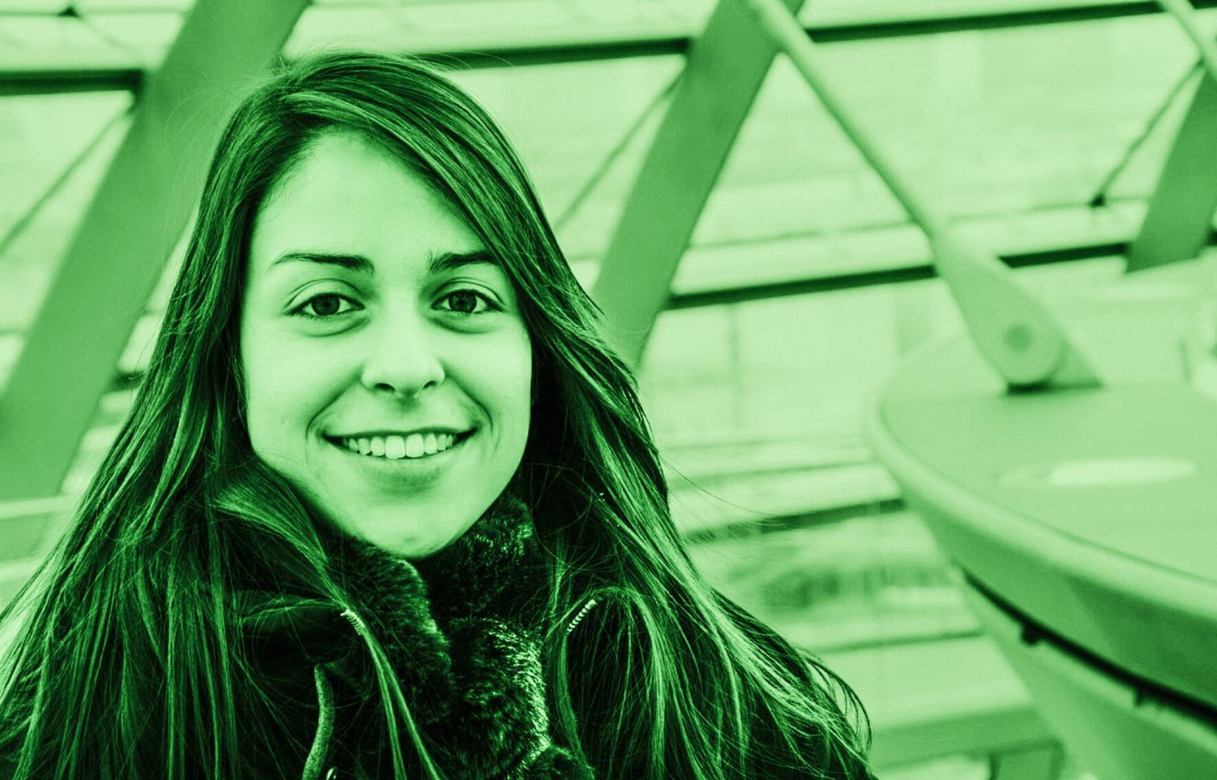 Avec ses outils numériques, Auréline Grange soutient la reforestation dans de nombreux pays.