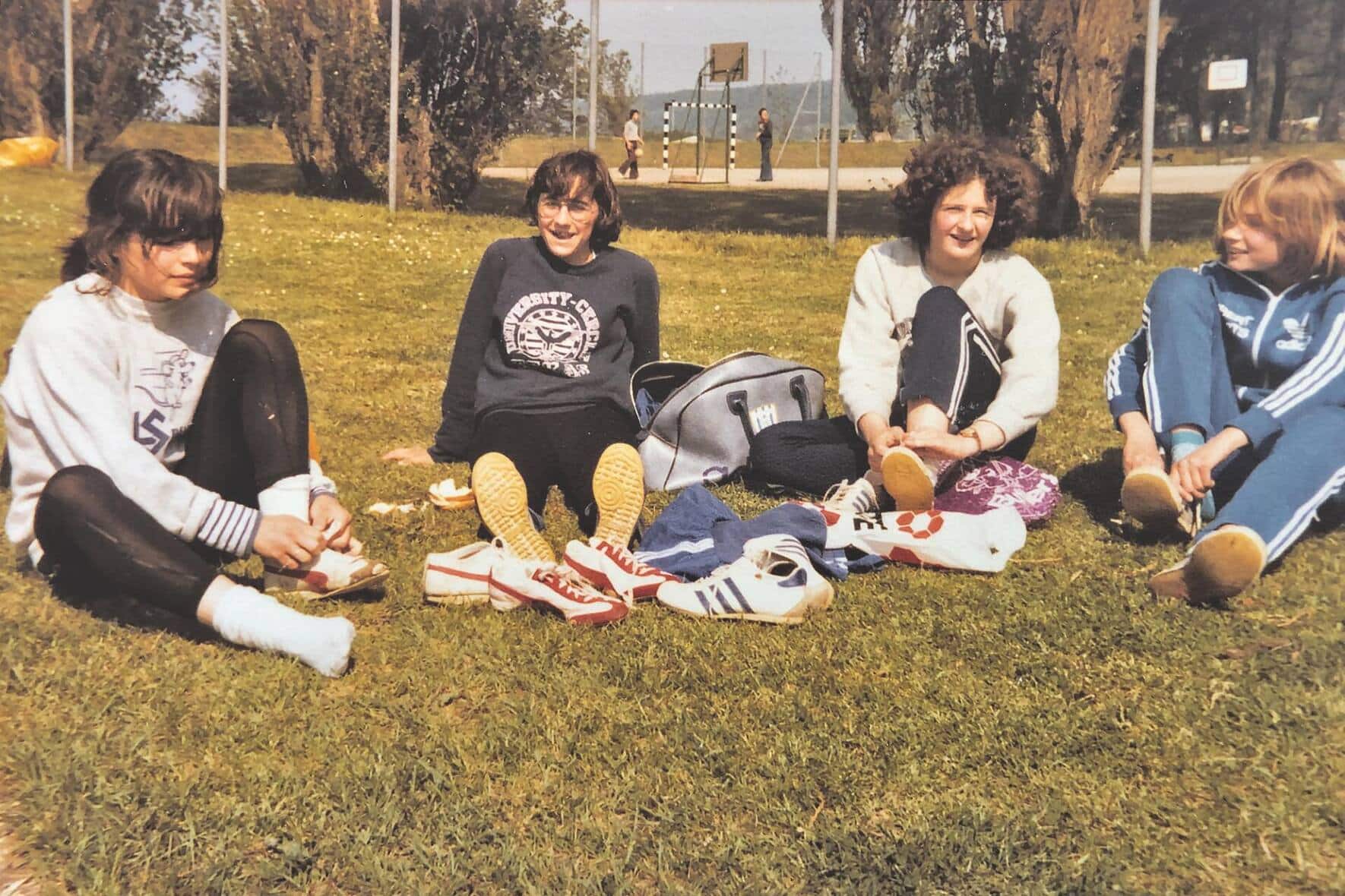 Isabelle Romy (à g. sur la photo) a décroché plusieurs titres d’athlétisme, dont une médaille en 4 x 100 mètres avec Anita Protti.