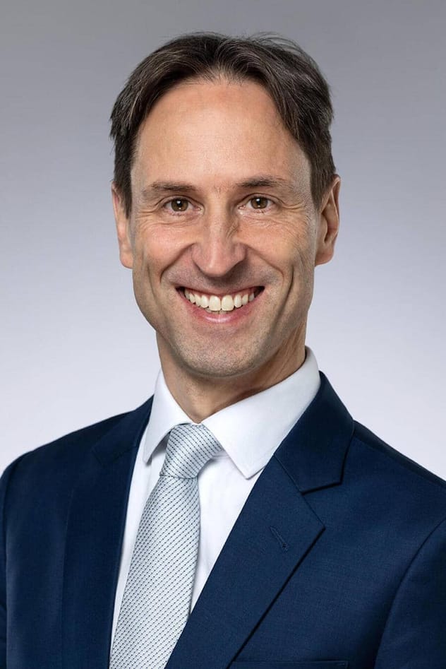<p>Roman Mayer, nouveau directeur de l'Office fédéral du développement territorial depuis octobre, est un familier du conseiller fédéral Albert Rösti.</p>