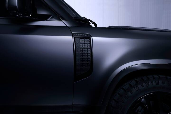 Land-Rover-3