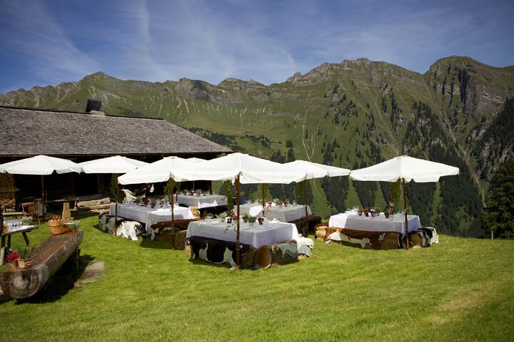 La Walighütte, sise près de Gstaad, permet entre deux séance de se ressourcer en pleine nature.