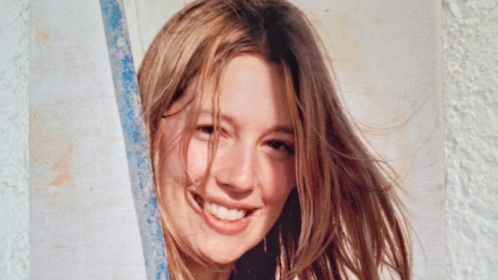 Julia Binder surf